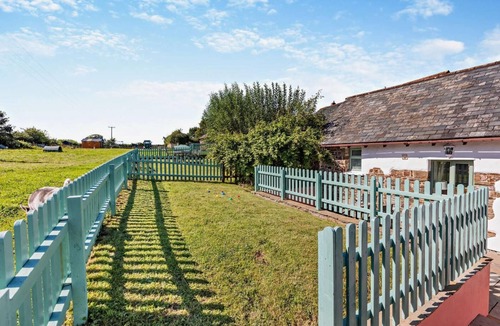 Torrington Cottage | 2 Bed in Langtree (oc-h29912)