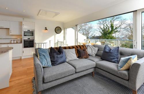 Llanbedrog House | 2 Bed in Llanbedrog oc-glynma