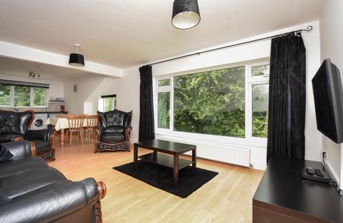 West Looe Apartment | 2 Bed in Looe oc-l30020