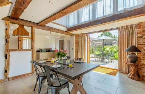 Bodham House | 2 Bed in Lower Bodham oc-n29590