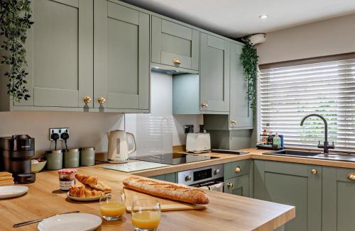 Kerridge House | 2 Bed in Macclesfield oc-94785