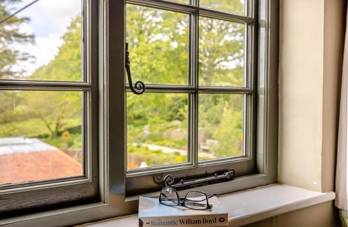 Withypool Cottage | 2 Bed in Minehead (oc-77362)