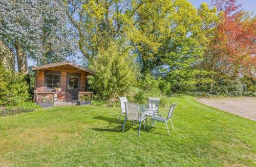 Irstead House | 2 Bed in Oby oc-1924