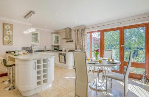 Irstead House | 2 Bed in Oby oc-1924