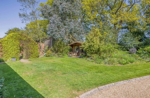 Irstead House | 2 Bed in Oby (oc-1924)