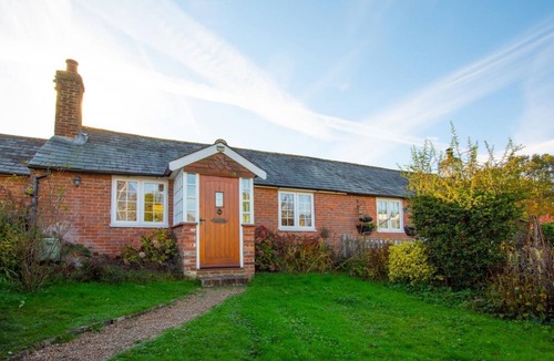 Rye Cottage | 2 Bed in Peasmarsh (oc-rh1172)