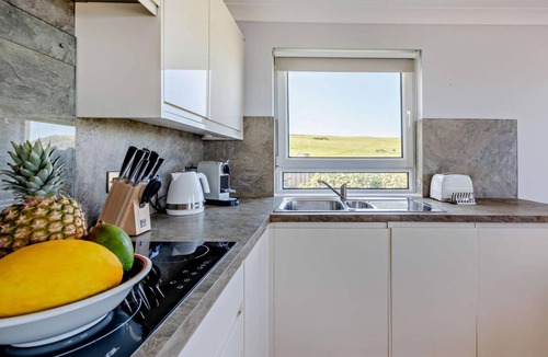 Putsborough Apartment | 2 Bed in Putsborough (oc-f27451)