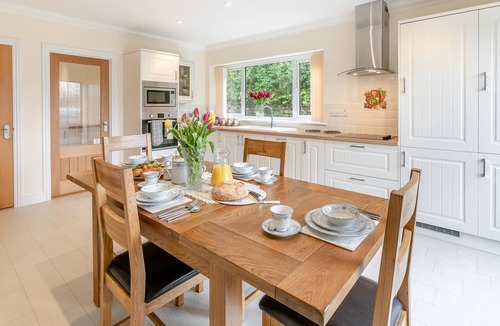 Redruth House | 2 Bed in Redruth (oc-54586)