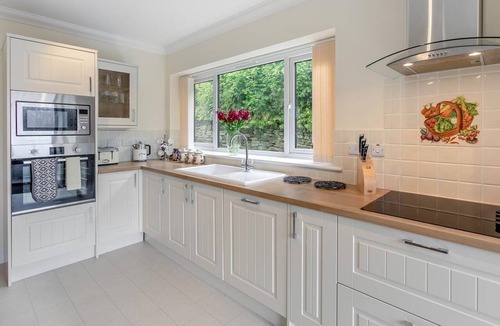 Redruth House | 2 Bed in Redruth (oc-54586)