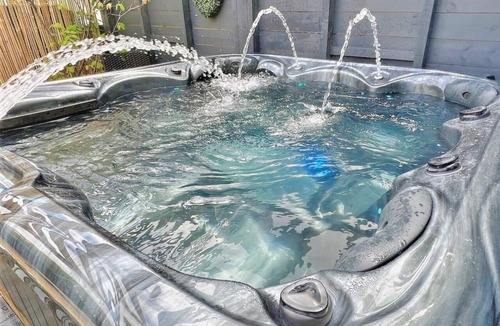 Lanner House | 2 Bed in Redruth (oc-86269)