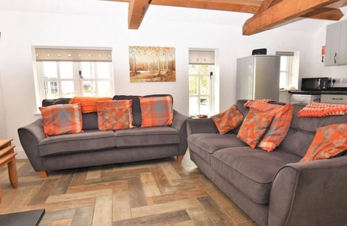 Saltash House | 2 Bed in Saltash (oc-58966)