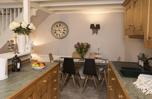 Sandsend Cottage | 2 Bed in Sandsend (oc-g0128)