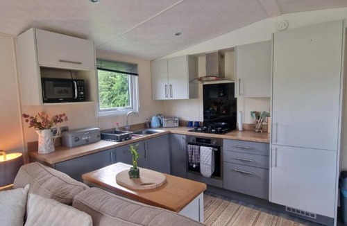 Sewerby Cabin | 2 Bed in Sewerby oc-s31941