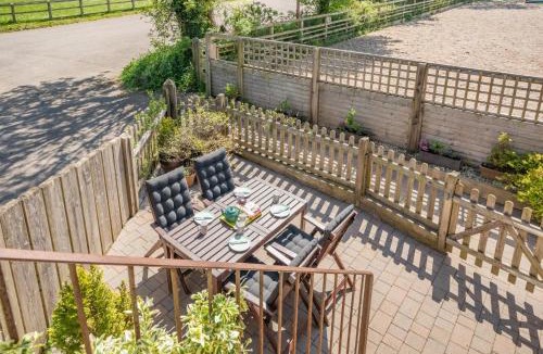 Shipham House | 2 Bed in Shipham oc-s31934