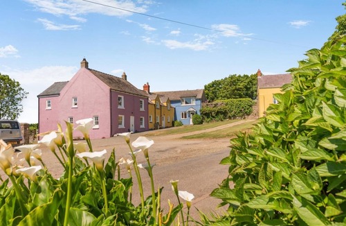 St Brides Cottage | 2 Bed in St. Brides (oc-k30489)