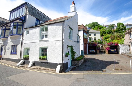 Chapel Ground Cottage | 2 Bed in West Looe (oc-l30054)