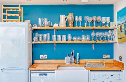 Whitstable House | 2 Bed in Whitstable (oc-wcc19)