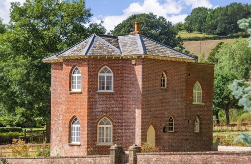 Ditcheat Cottage | 2 bedroom accommodation in Shepton Mallet
