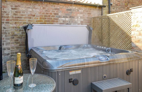 Helperthorpe Cottage | 2 bedroom accommodation in Langtoft, near Driffield