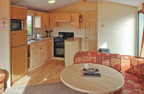 Aberystwyth House | 2 bedroom accommodation in Clarach Bay, Nr Aberystwyth