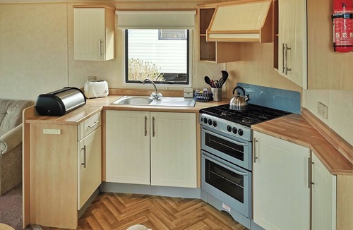 Aberystwyth House | 2 bedroom accommodation in Clarach Bay, Nr Aberystwyth