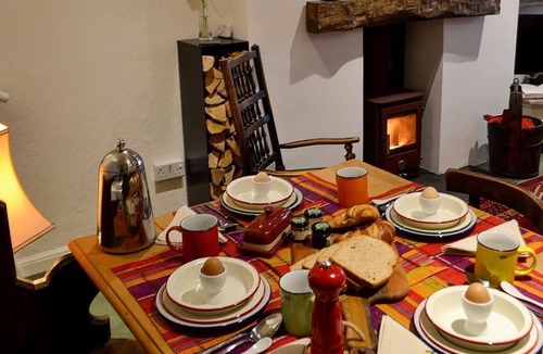 Llangattock Cottage | 2 bedroom accommodation in Llangattock, near Crickhowell