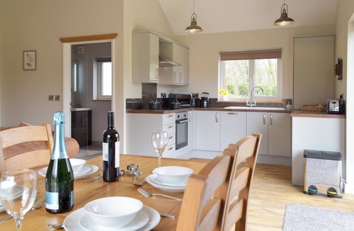 Llanybydder Cottage | 2 bedroom accommodation in Cwrt Newydd, near Llandysul