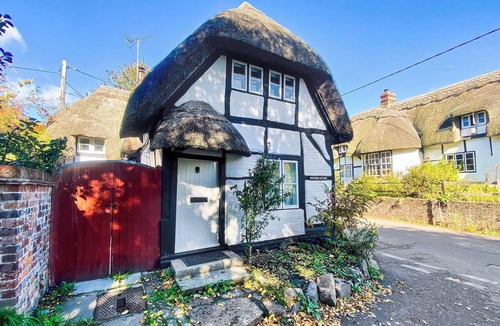 Marlborough Cottage | 2 bedroom accommodation in Wootton Rivers, near Marlborough