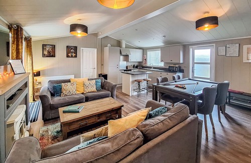 Raywell Ski Chalet | 2 bedroom accommodation in Raywell, Beverley