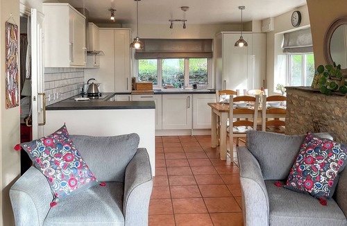 West Bexington Cottage | 2 bedroom accommodation in Bridport