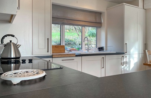 West Bexington Cottage | 2 bedroom accommodation in Bridport