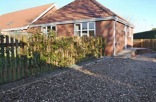 Sandilands Cottage | 2 bedroom accommodation in Sutton-on-Sea, near Mablethorpe