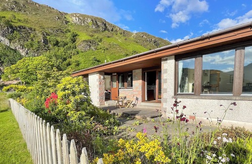 Nostie Cottage | 2 bedroom accommodation in Glenelg