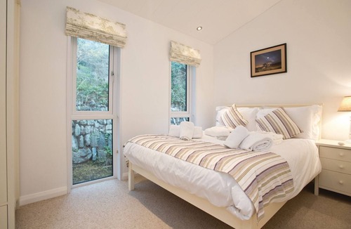 Mullion Cabin | 2 bedroom accommodation in Mullion Cove, Helston
