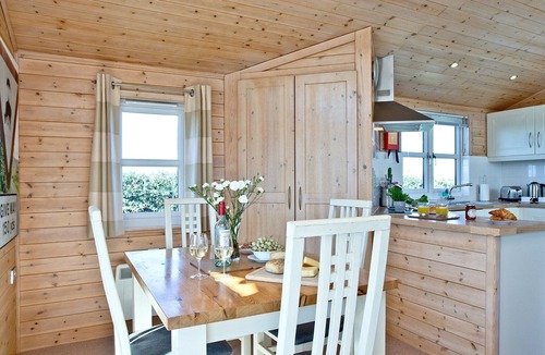 St Merryn Cabin | 2 bedroom accommodation in St Merryn, Padstow