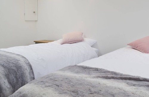 Whaddon Cottage | 2 bedroom accommodation in Keevil, near Trowbridge