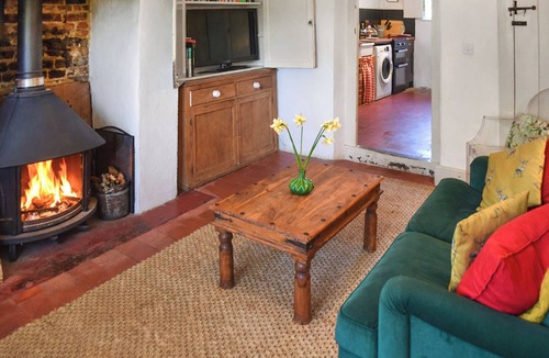 Foxley Cottage | 2 bedroom accommodation in Booton