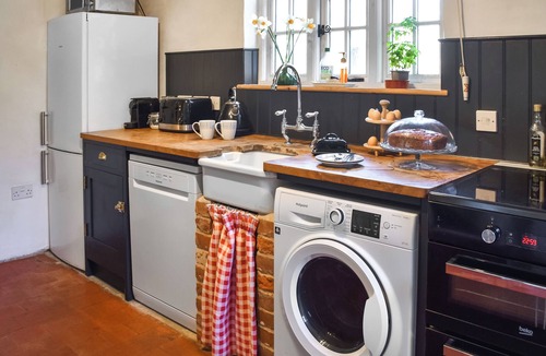 Foxley Cottage | 2 bedroom accommodation in Booton