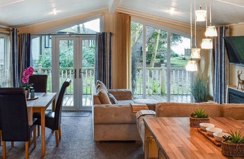 Corton Cottage | 2 bedroom accommodation in Corton