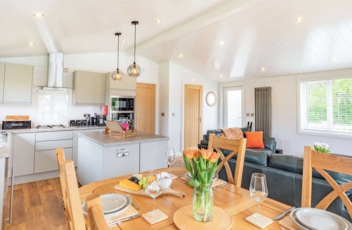 Willington Cottage | 2 bedroom accommodation in Mercia Marina, Willington