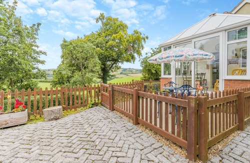Kington Cottage | 2 bedroom accommodation in Kingswood, near Kington