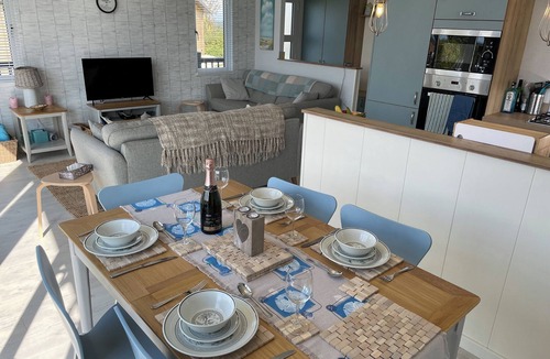 Llansantffraed Ski Chalet | 2 bedroom accommodation in Llanon