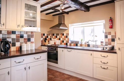 Malpas Cottage | 2 bedroom accommodation in Bickley, near Malpas