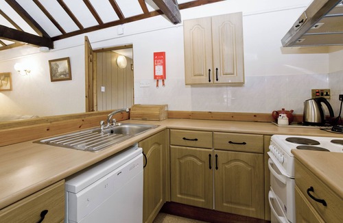 Smallburgh Cottage | 2 bedroom accommodation in Wayford Bridge, near Stalham