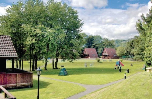 Bridge Of Earn Cabin | 2 bedroom accommodation in Bridge of Earn, Perth