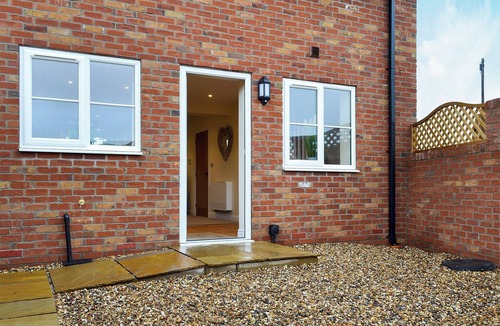 Aldbrough Cottage | 2 bedroom accommodation in Aldbrough, near Hornsea