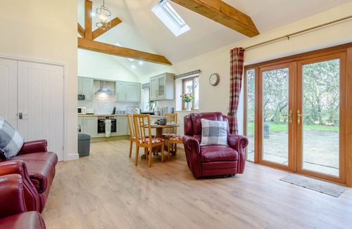Great Hatfield Cottage | 2 bedroom accommodation in Great Hatfield, near Hornsea