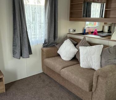 Clacton-on-Sea House | 2 Bedroom caravan