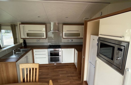 Glasgow House | 2-Bedroom Parkhome Uddingston