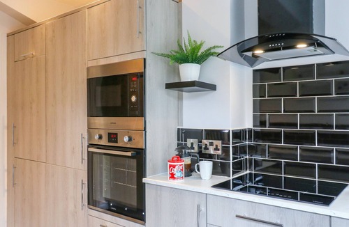 Settle Apartment | 2 Ings Avenue